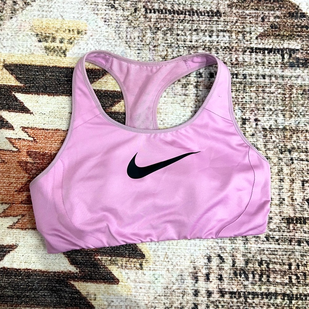 Nike Dri-fit Woman’s Baby Pink Light Weight Durable Sports Bra Size Medium